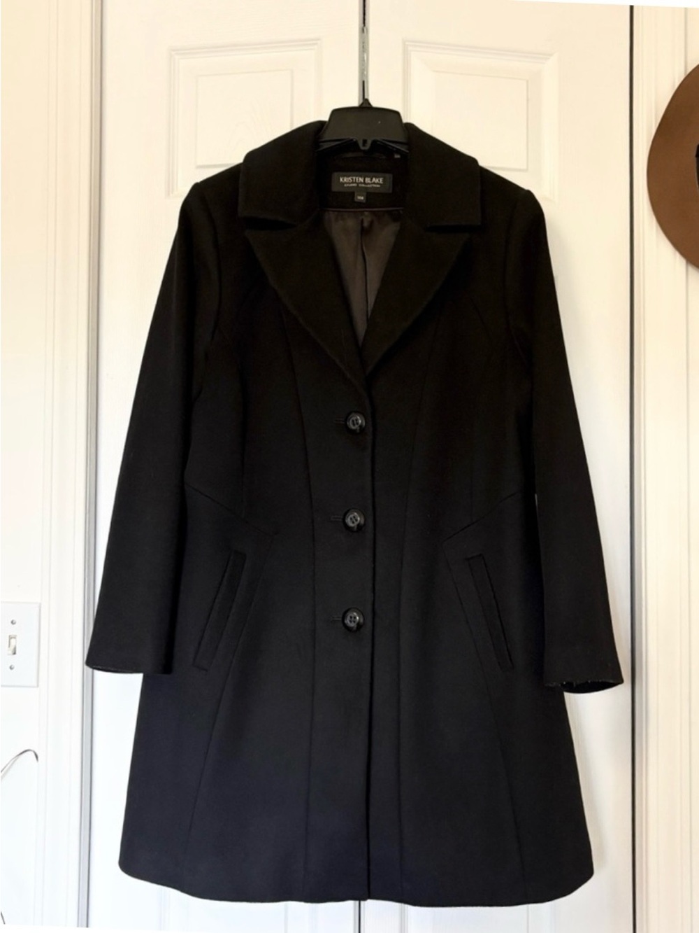 Classic Black Single-Breasted Lambs Wool Coat 14W